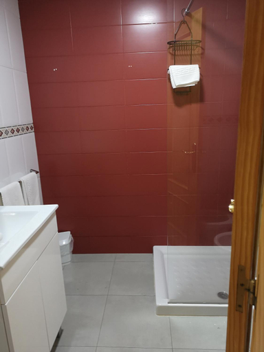 Bathroom 4, Hotel Ronsel, Pontevedra