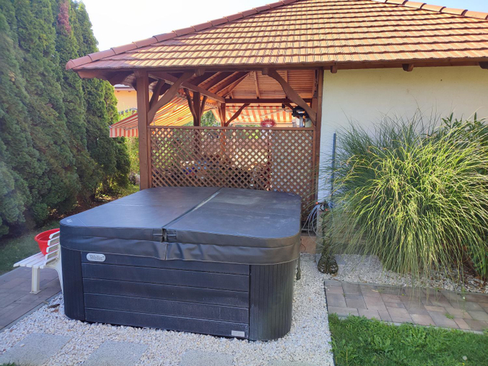 Hot tub 4, Puspok Haz - Siofok, Siófok