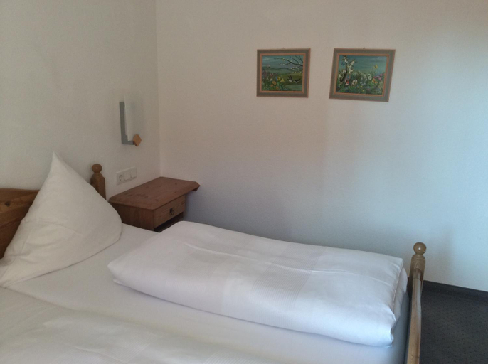 Bedroom 2, Gasthof Hotel Bauer, Nürnberger Land