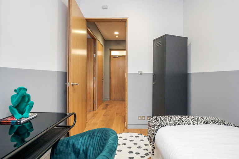 Bedroom 2, Kula London - Holborn, London