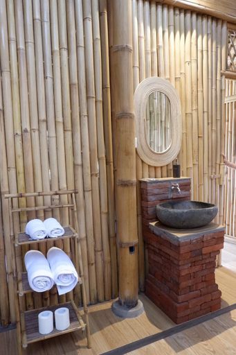 Bathroom 3, Pitu, a Punggul Village Escape, Badung