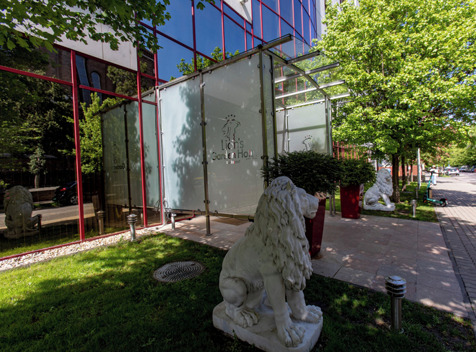 Exterior & Views 2, Lions Garden Hotel, Budapesti