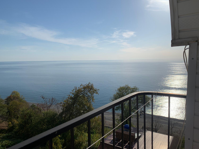 Others 5, More Hotel, Sochi gorsovet