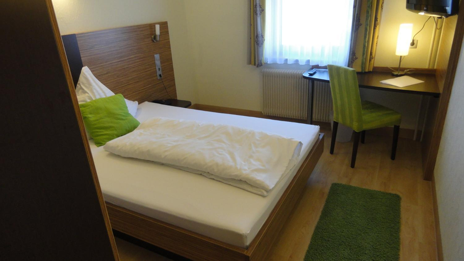 Bedroom 4, Gasthof Krone, Enzkreis