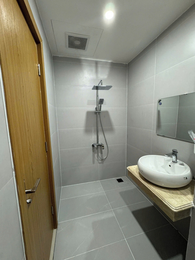 Bathroom 4, Tùng Lâm hotel, Quảng Trạch