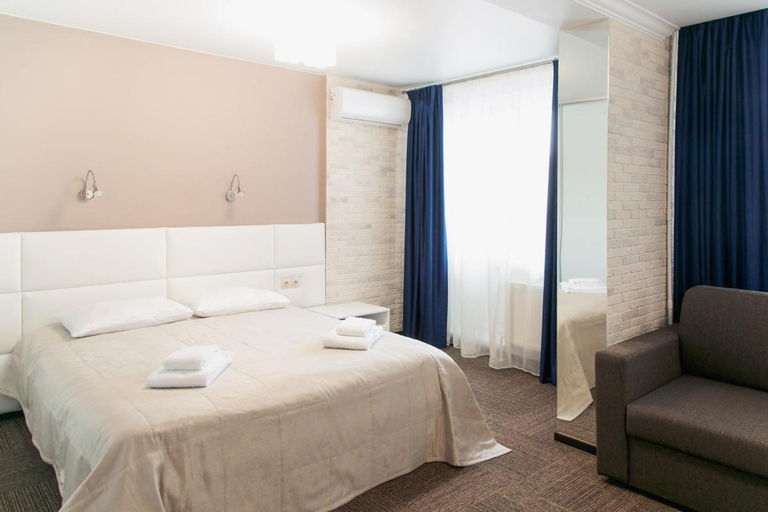 Others 4, Hotel Cambridge, Zav'yalovskiy rayon
