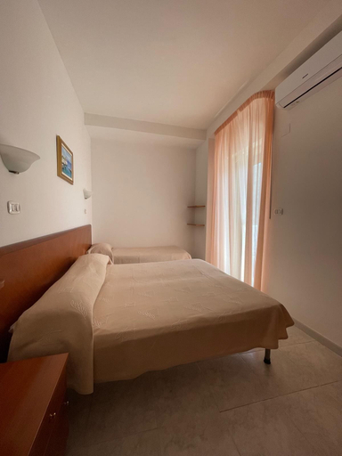 Bedroom 2, Hotel Ponte, Foggia