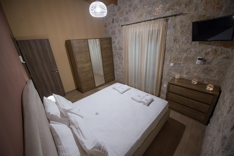 Bedroom 2, Roggaki Ionian Villas, West Greece