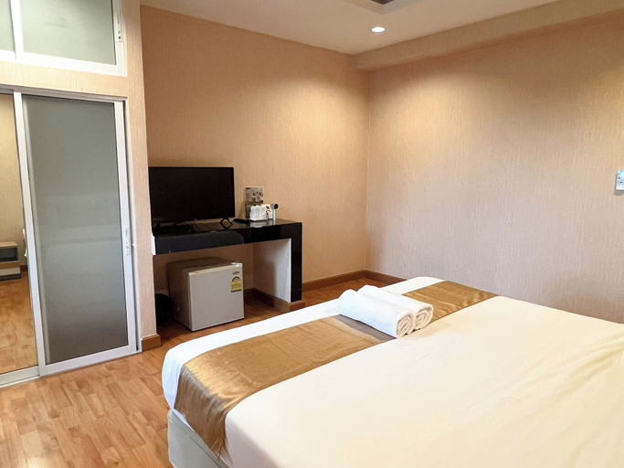 Bedroom 13