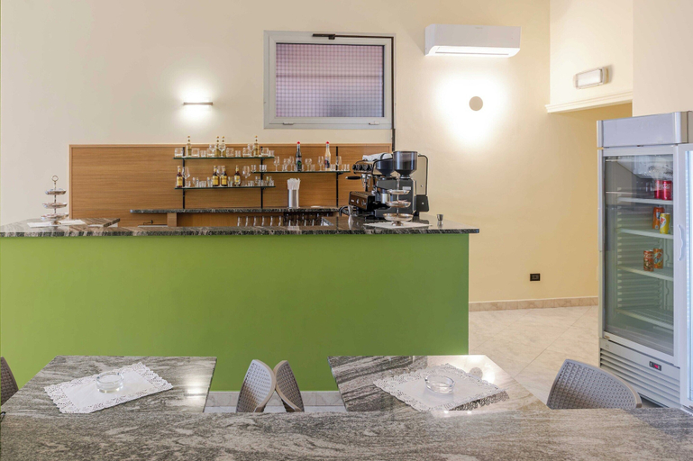 Dining 3, Hotel 3 Comfortable Stay in Ventimiglia, Imperia