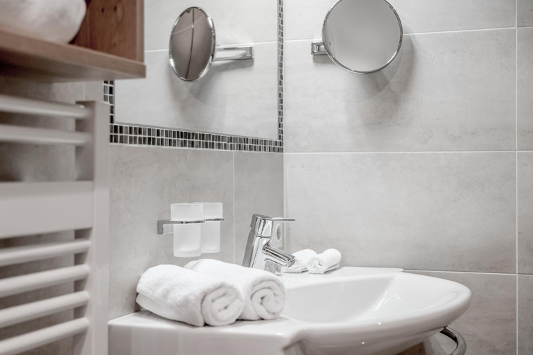 Bathroom 3, Hotel Elisabeth Superior Solden, Imst