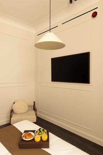 Room 3, Bourgogne Hostel - Room 01 PRM - 2P - Invalides, Paris