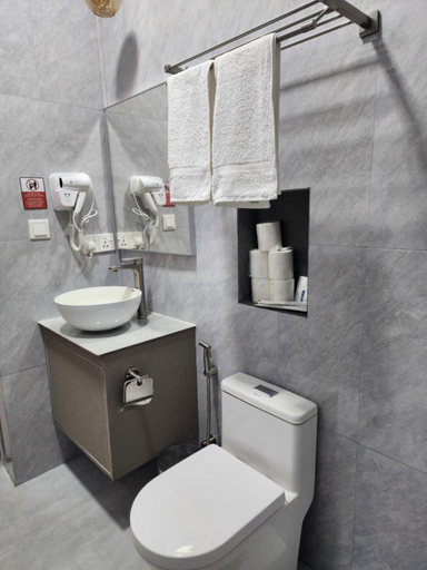 Bathroom 3, Dhigurah Beach Inn