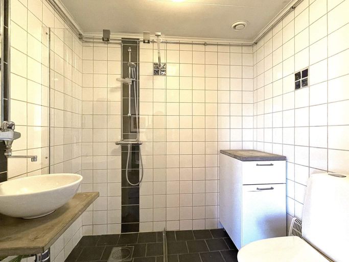 Bathroom 3, person holiday home in LIDKOPING-By Traum, Lidköping