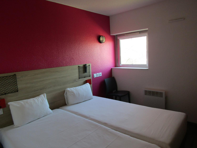 Bedroom 2, hotelF1 Igny Massy TGV, renovated, Essonne