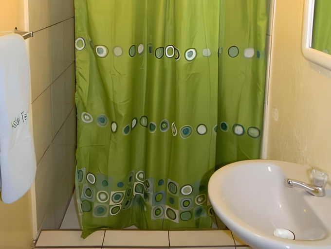 Bathroom, Hostal Terra 2 - EL CONDADO, Quito