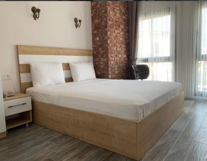 Others 5, Ayvalik Cihan Otel, Ayvalık