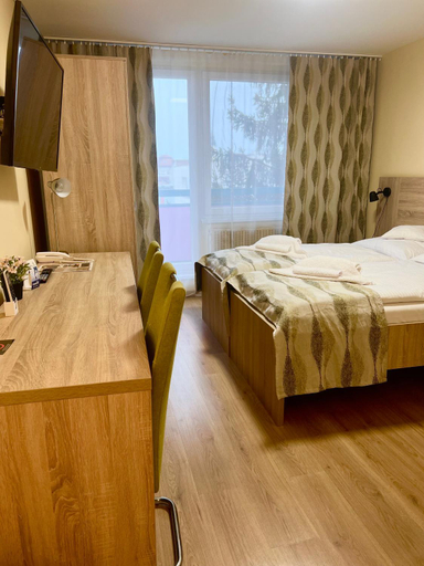Bedroom 3, Hotel Pelikan, Lucenec