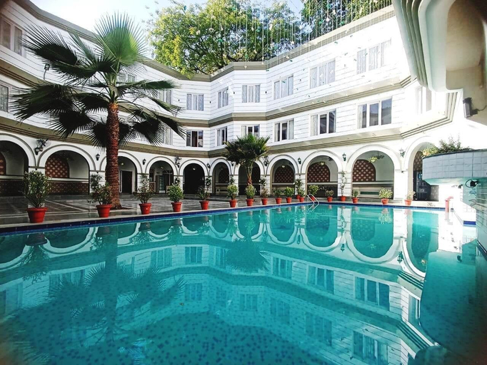 Sport & Beauty 5, Grand Continental Hotel , Kaushambi