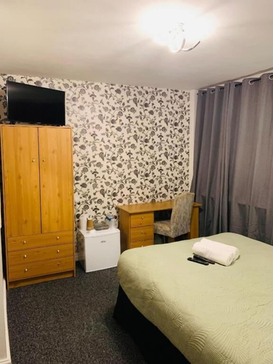Others 4, Aindale Hotel Blackpool, Blackpool