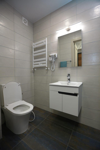 Bathroom 2, Lilu's Apartment, Tbilisi