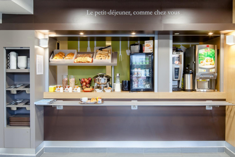 Food & Drinks 5, B&B HOTEL Montlhery, Essonne