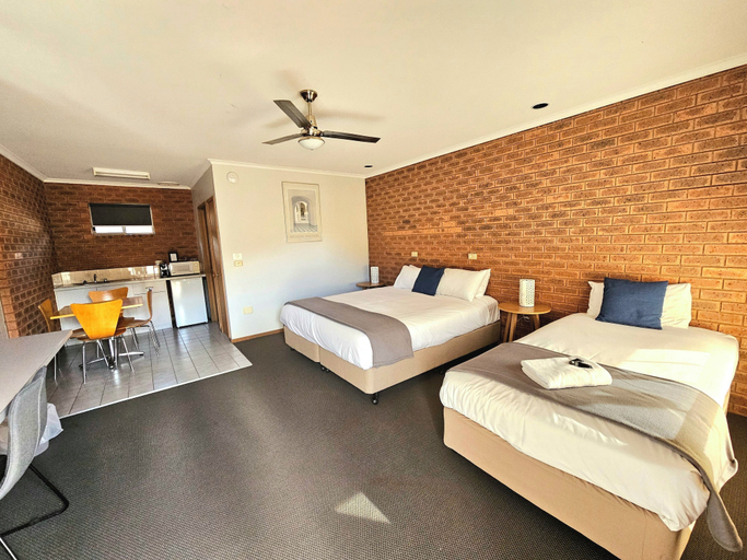 Bedroom 10