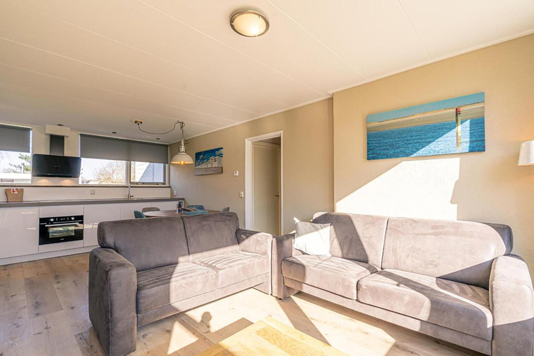 Living room 2, Cozy Holiday Home With hot tub on Texel, Texel