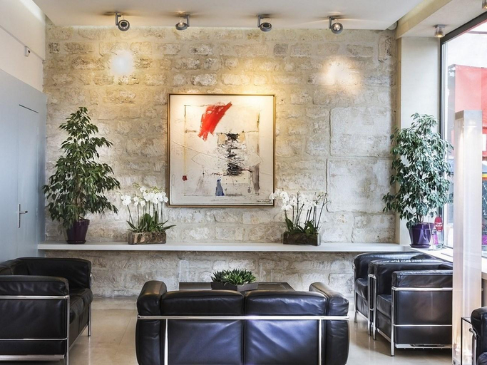 Public Area 2, Albe Saint Michel, Paris