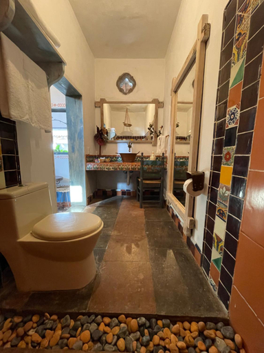 Bathroom 5, La Casona Azul Boutique Hotel, Joquicingo