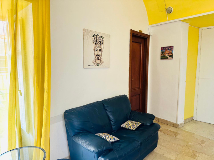 Others 3, Casa Vittoria, Palermo