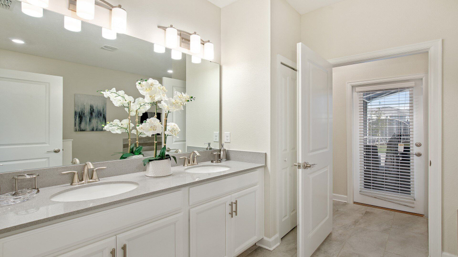 Bathroom 4, Spacious Luxury Home Near Disney & Universal, Osceola