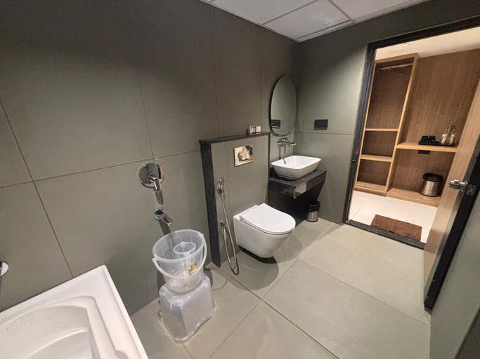 Bathroom 4, Yuvraj Landmark, Mysore