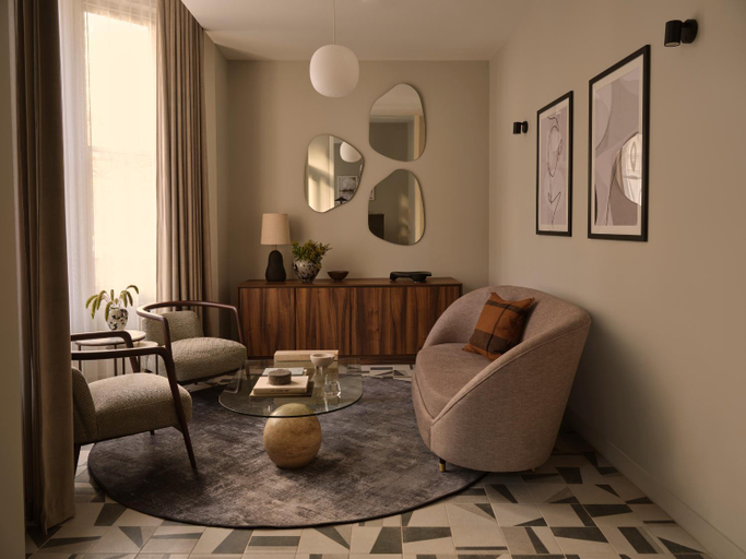 Public Area 4, The Marloes, London