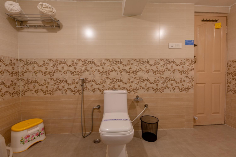 Bathroom 3, KSTDC Hotel Mayura Bhuvaneshwari Kamalapur, Bellary