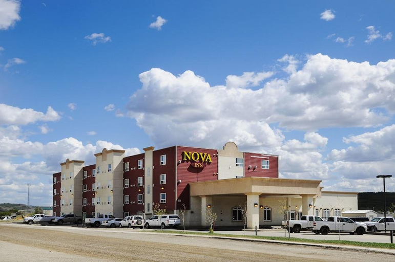 Exterior & Views, Nova Inn Peace River, Division No. 19