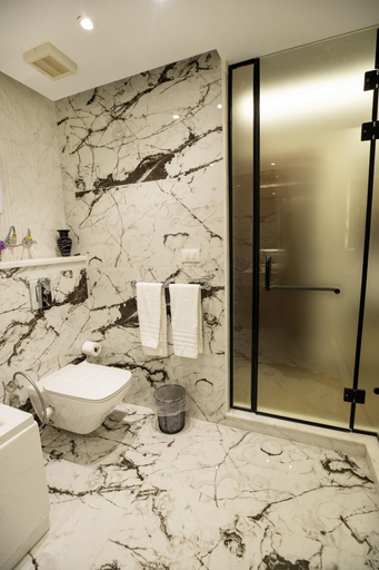 Bathroom 4, Blue Pyramids Eyes Hotel, Al-Ahram