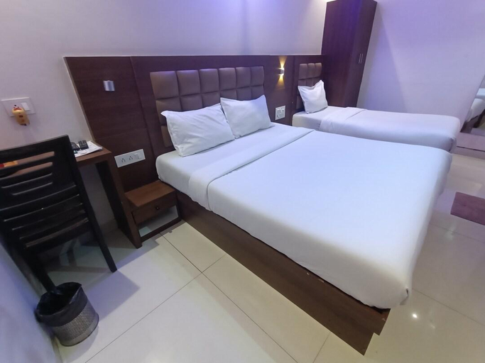 Others 4, Via Embassy Suites, Mumbai Suburban
