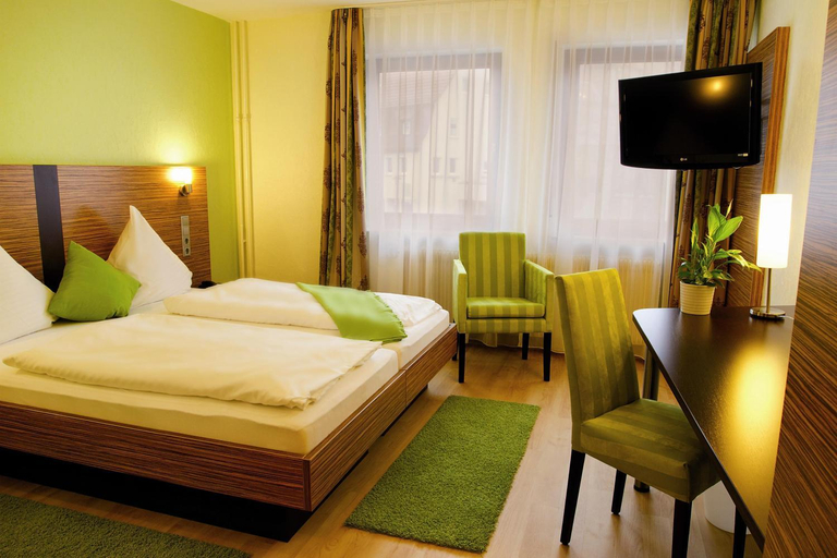 Bedroom 5, Gasthof Krone, Enzkreis