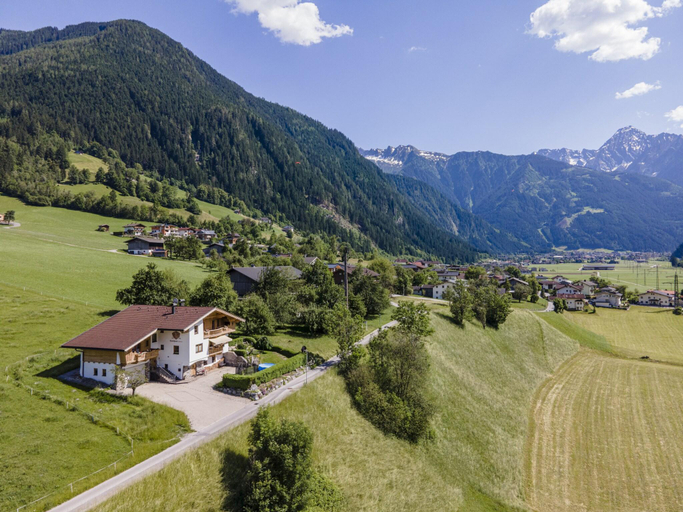 Others 4, Apartment with panoramic view, Schwaz