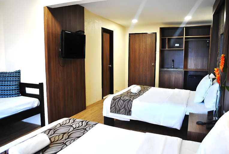 Bedroom 3, Altamare Dive and Leisure Resort, Mabini