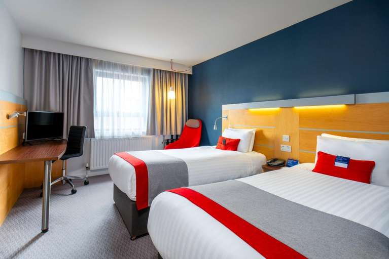 Bedroom 3, Holiday Inn Express Antrim By IHG, Antrim and Newtownabbey