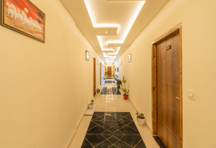 Public Area, Hotel Luxmi Vilas Inn, Dehradun