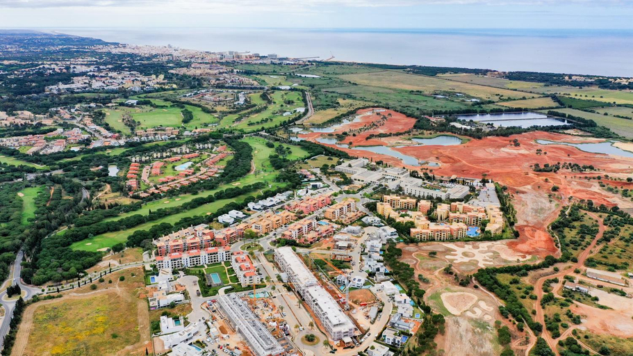 Others 5, Apartamento T2 novo e espaçoso em Vilamoura, Loulé