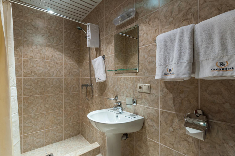 Bathroom 3, Cron Hotel, North-Western