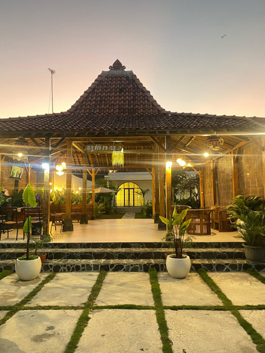 Exterior & Views 2, Pinnara Borobudur Private 2 BR Villa, Magelang