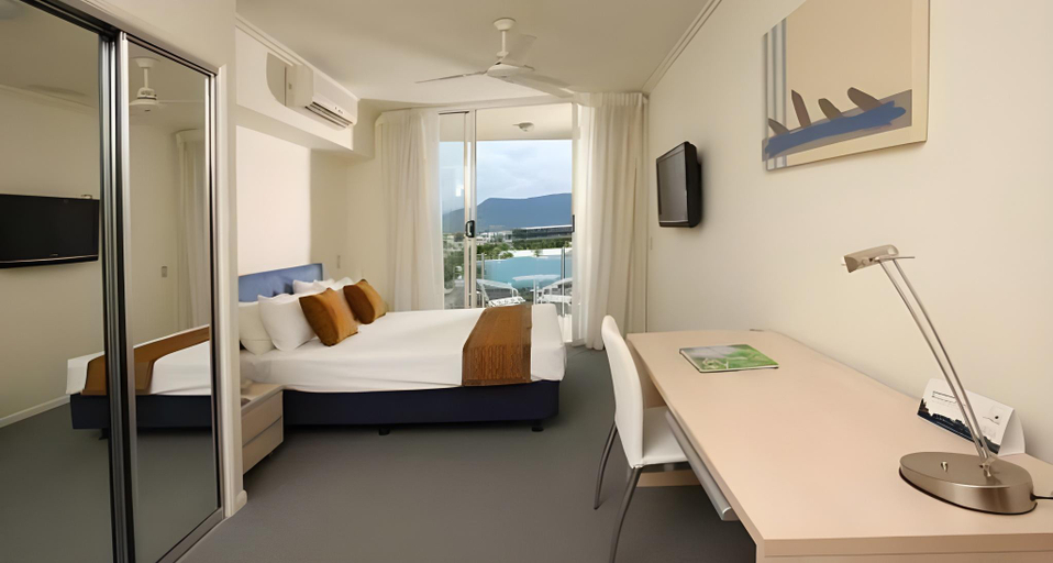 Bedroom 3, Park Regis City Quays, Cairns