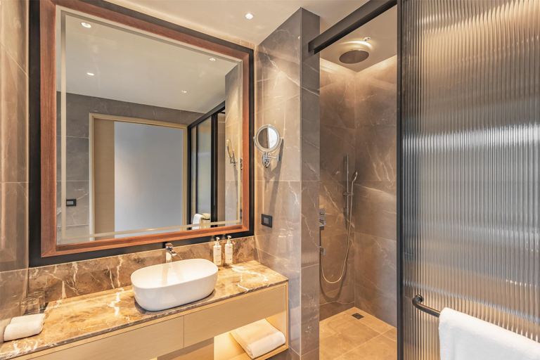 Bathroom 4, Radisson Hotel Jamshedpur, Purbi Singhbhum