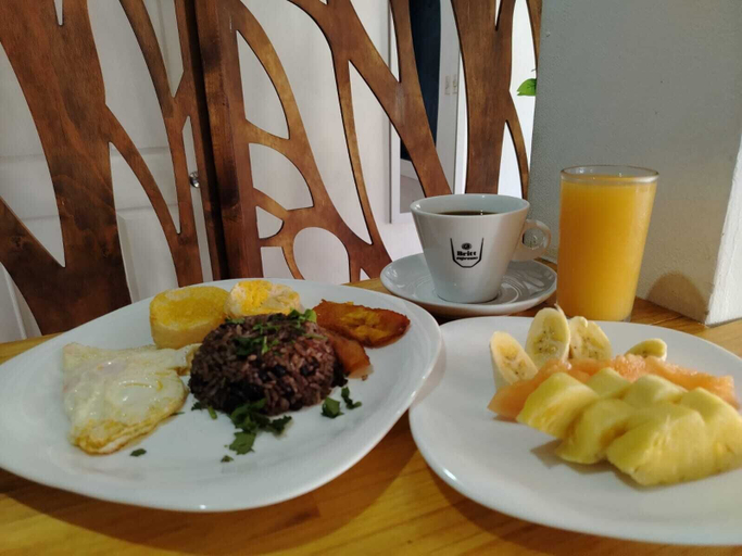 Food & Drinks 5, Park View Hotel y Restaurante, Alajuela