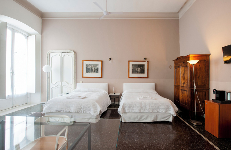 Bedroom 27